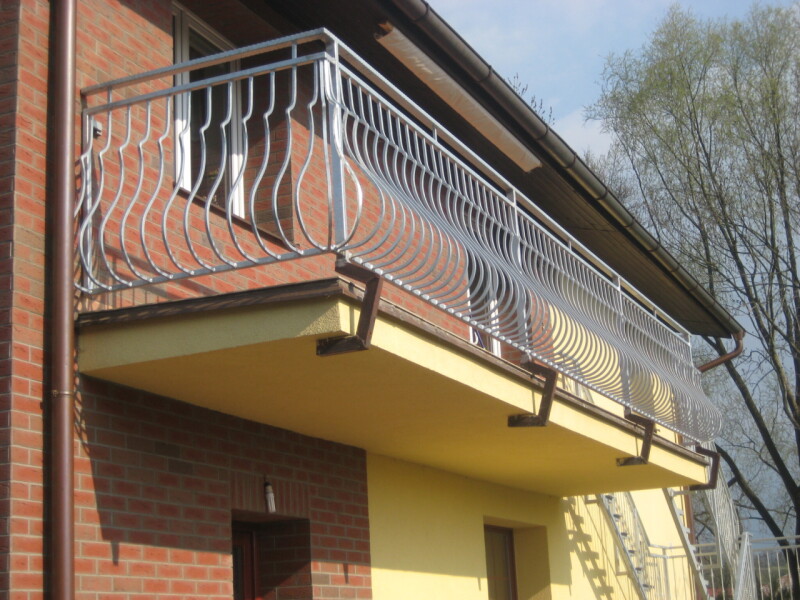 2010 Zabradli na terase a schodisti v Havirove